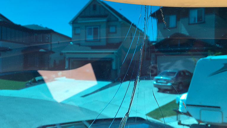 Stress fracture in the windshield of our 2004 Monaco Windsor