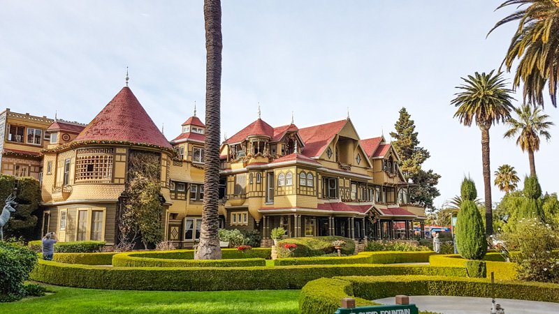 Winchester Mystery House - Wikipedia