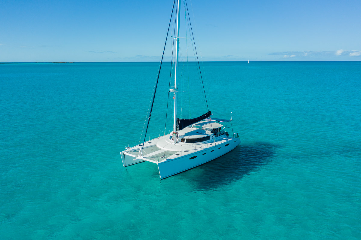 SV Seamlessly anchored at Shroud Cay, Exumas